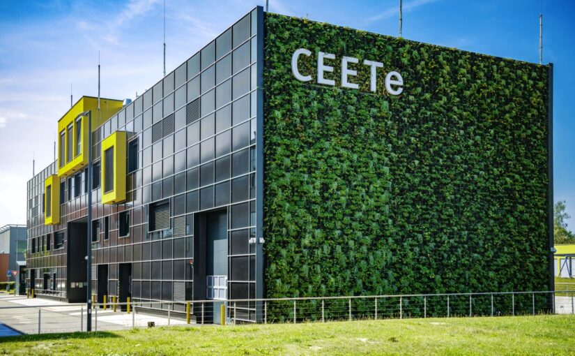 Schneider Electric v ostravském vědeckém centru CEETe instaloval technologii, která mění budoucnost energetiky